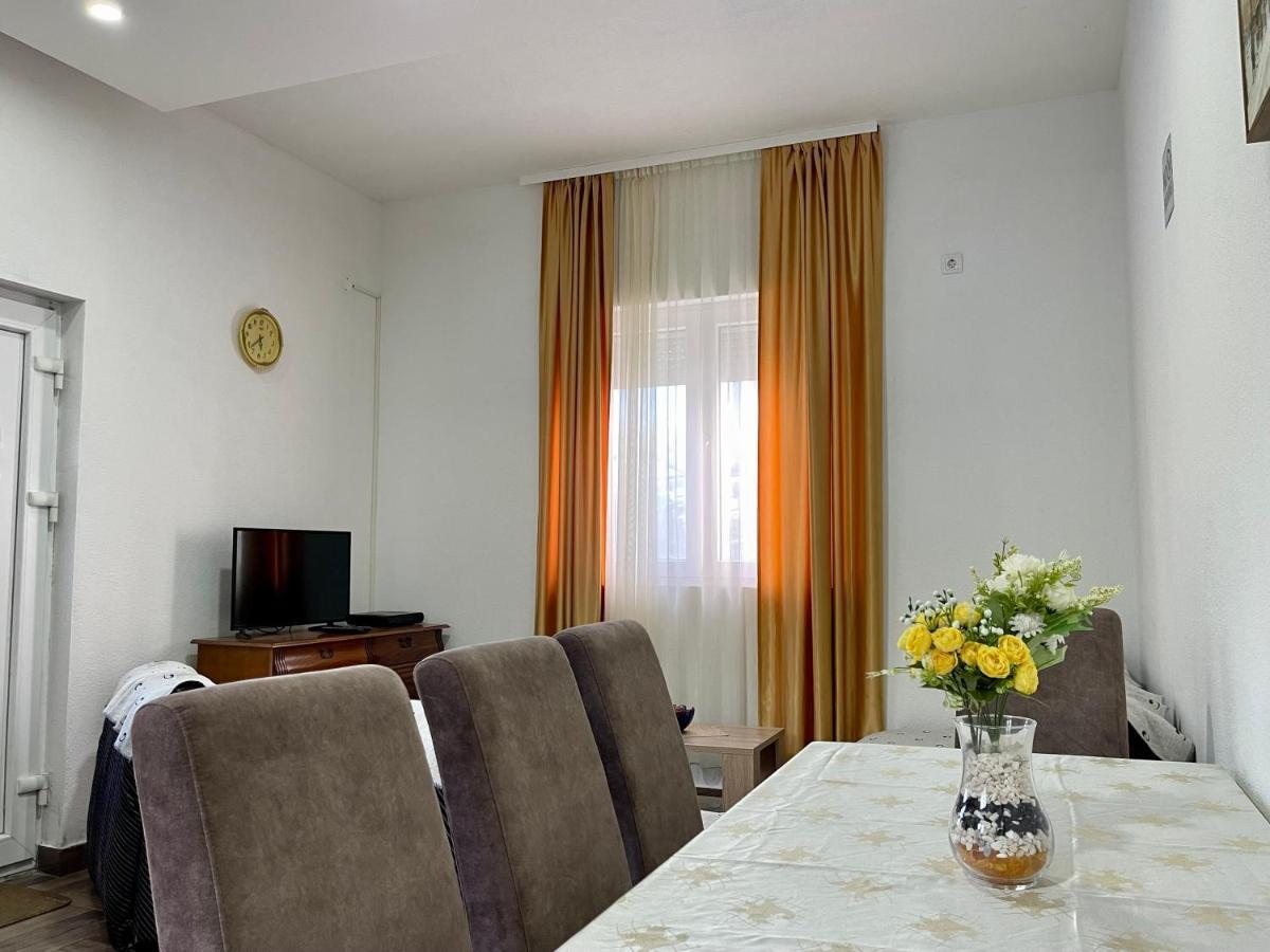 Apartment Jovana Херцег-Нови Экстерьер фото